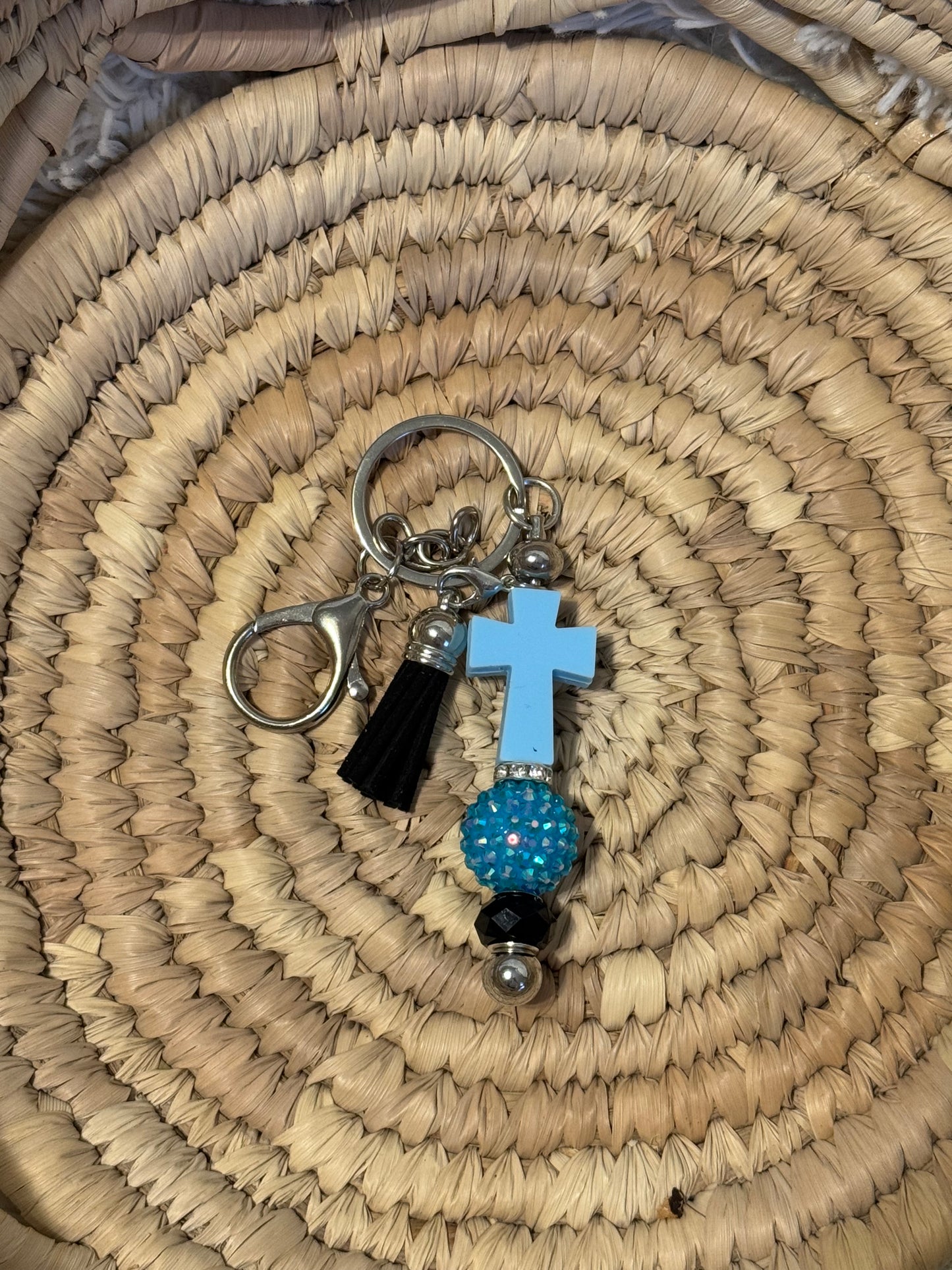 Focal keychain w/ tassel