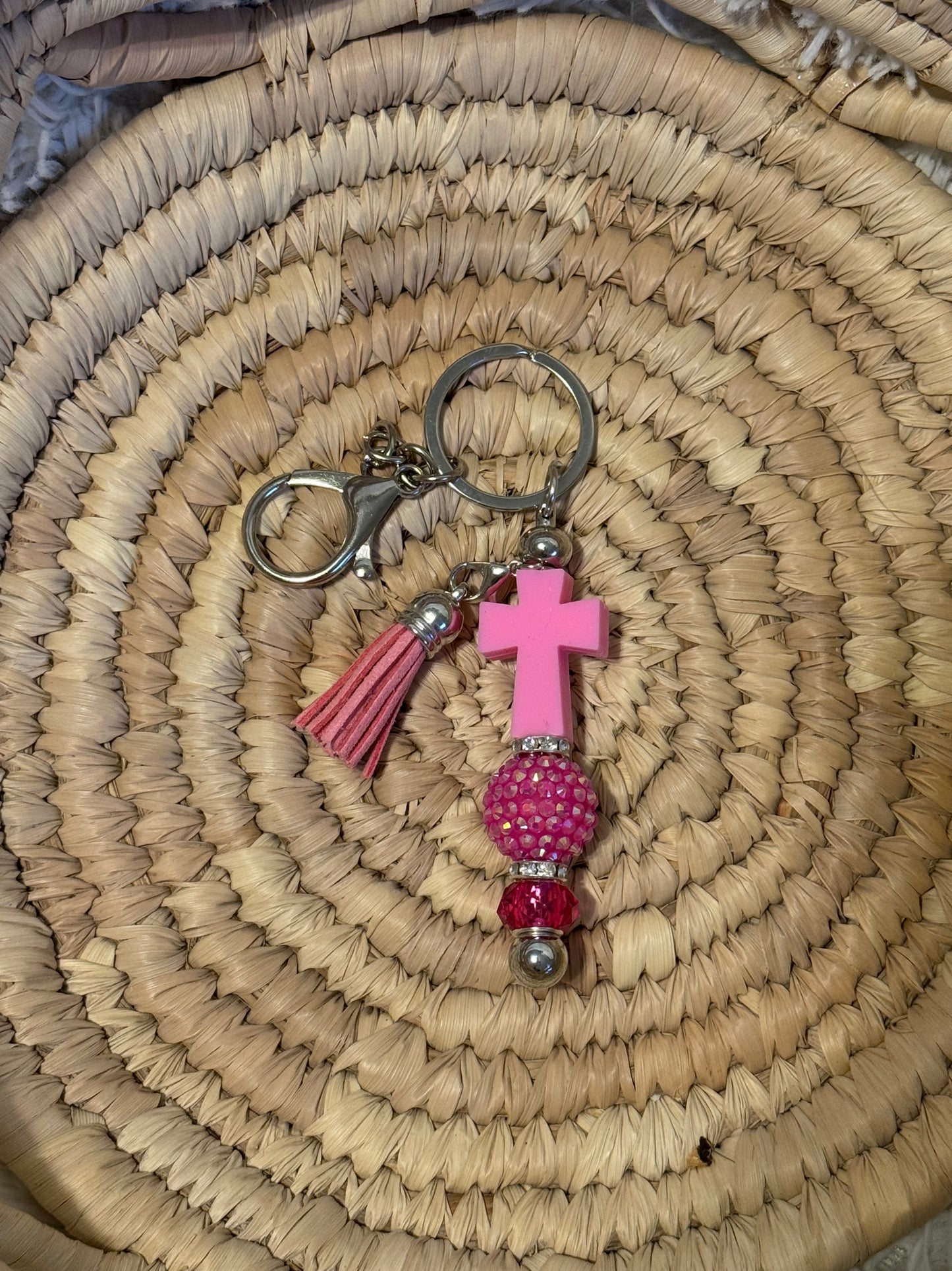 Focal keychain w/ tassel