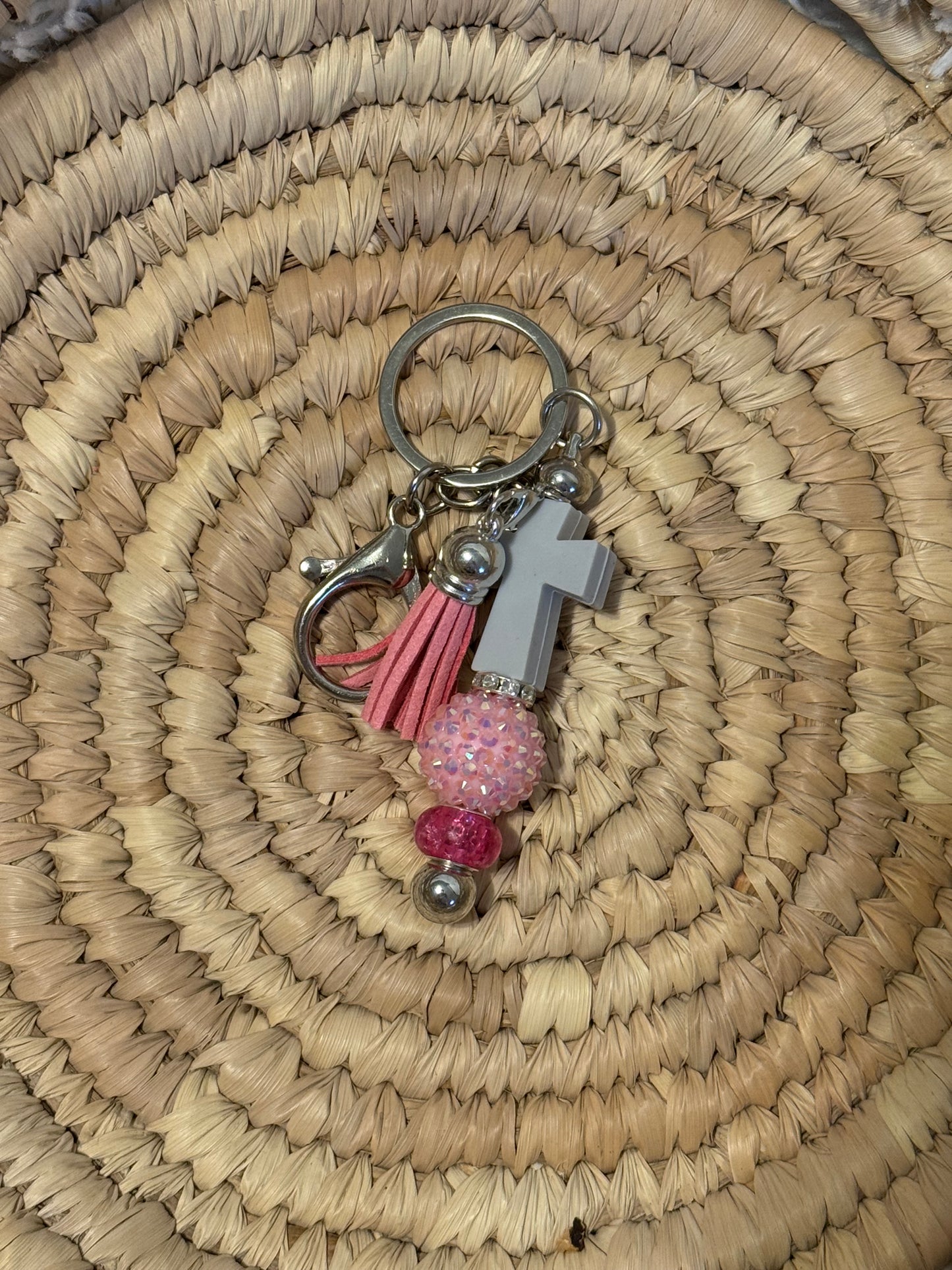 Focal keychain w/ tassel