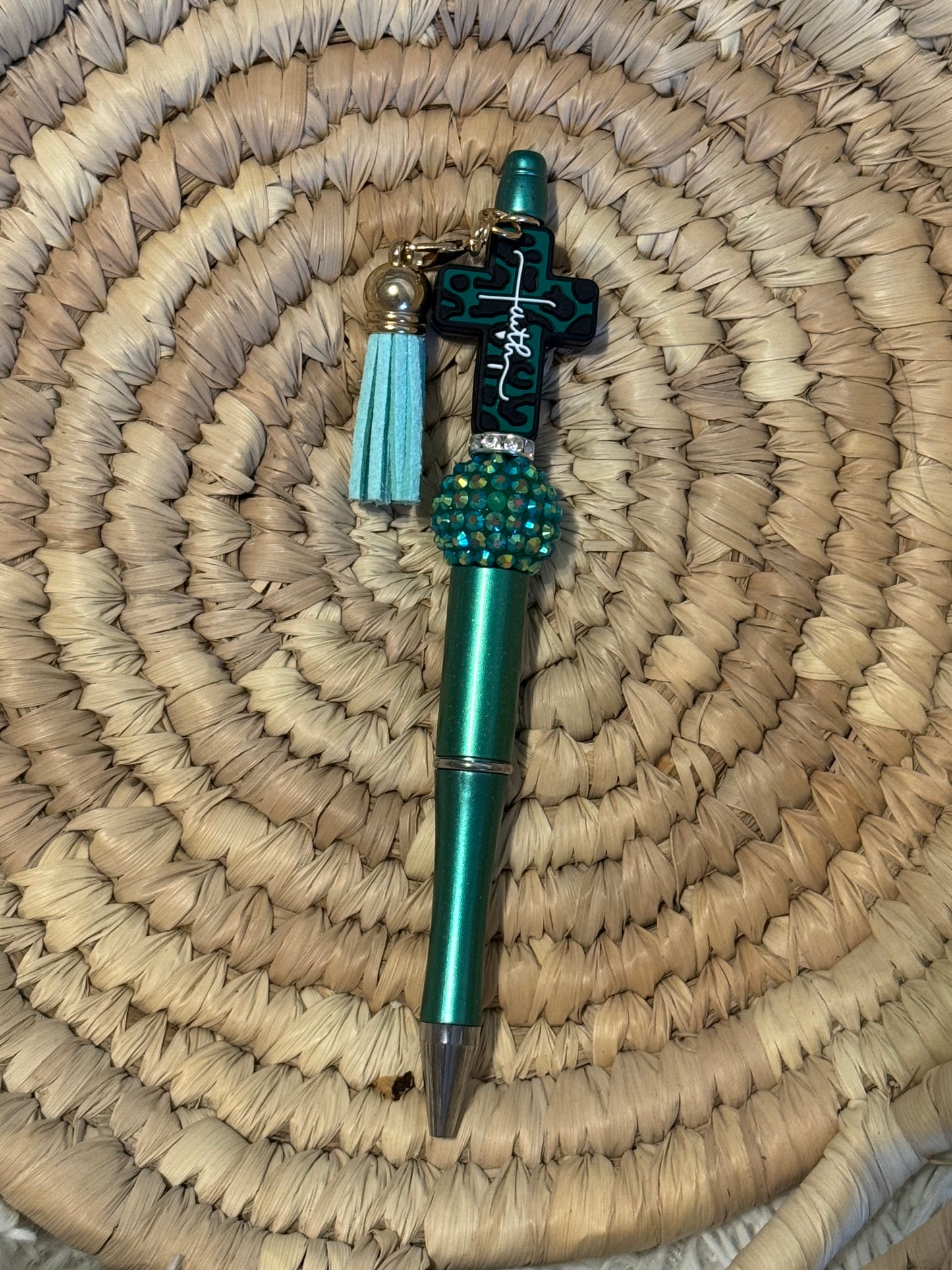 Black ink focal pen w/ cross and tassel